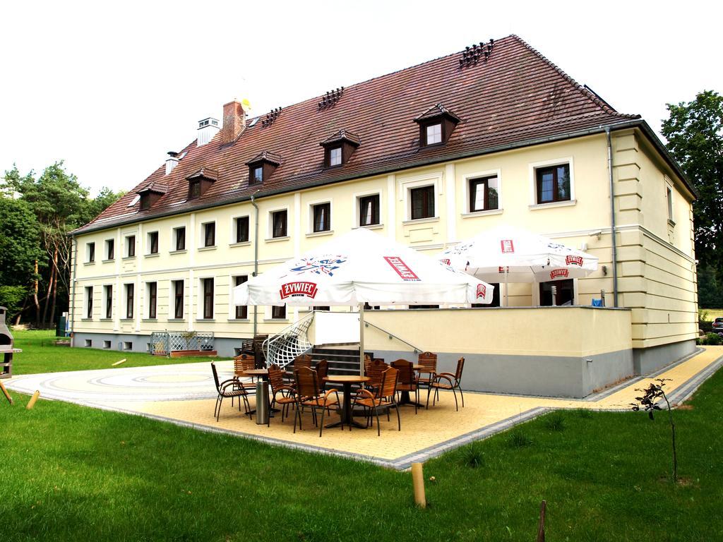 Hotel Swietoborzec Lobez Exterior photo
